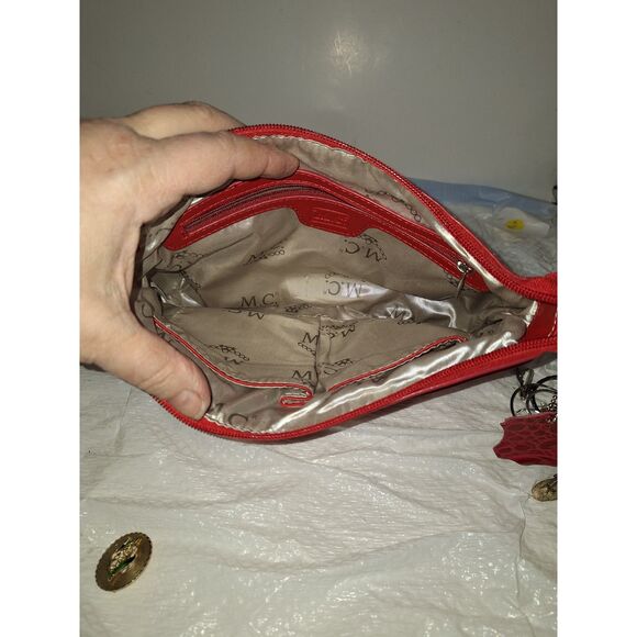 A Marc Chantal Crossbody Purse Faux Alligator Red Trendy Office Siren As-Is - Picture 8 of 12